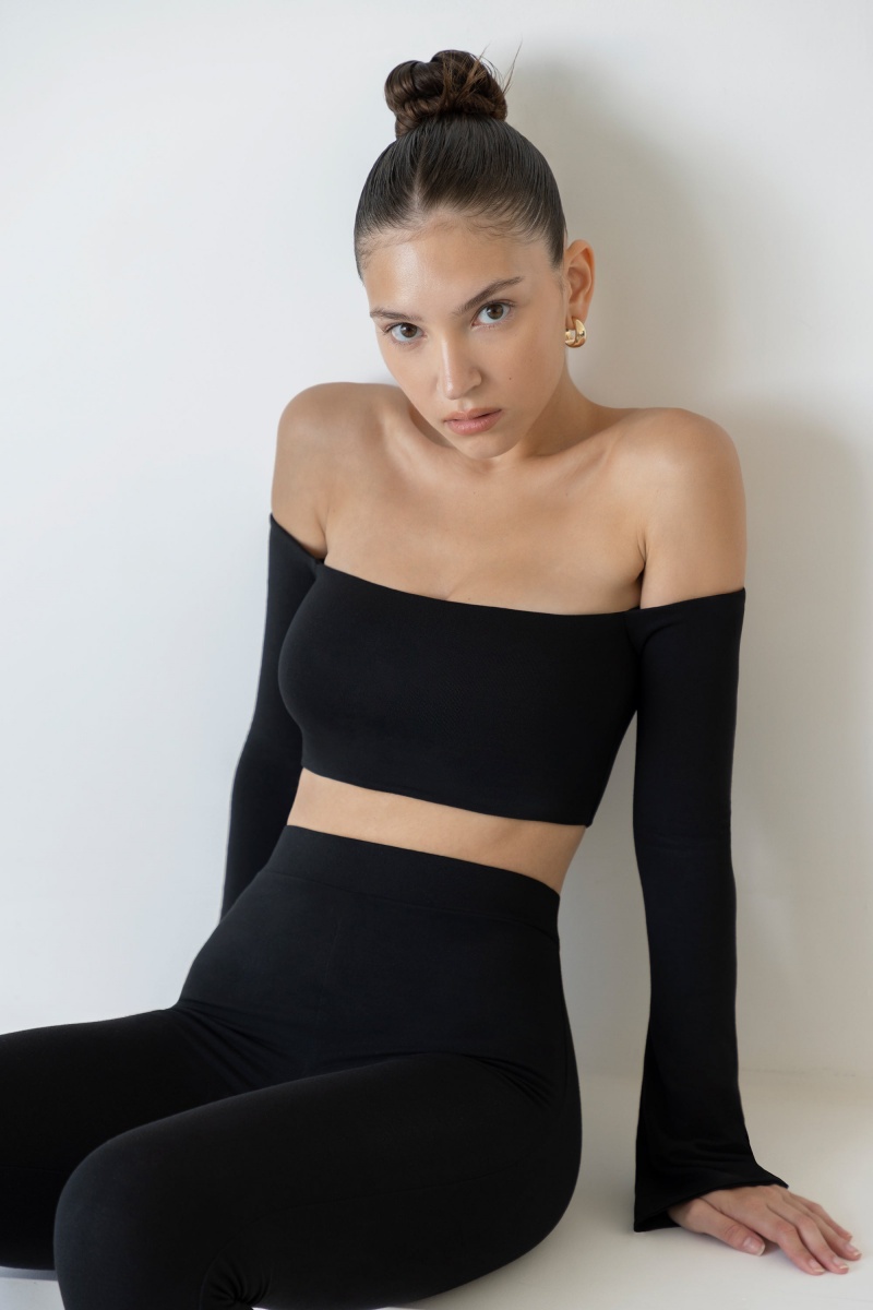 Black Women\'s Oh Polly Long Sleeve Bardot Crop Tops | 43672TBLS